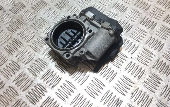 BMW 1 E82 E88 Electric throttle body valve 7561066
