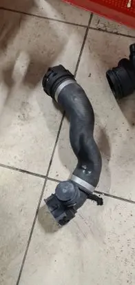 BMW 5 GT F07 Engine coolant pipe/hose 7807157