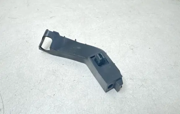 Honda Civic Front bumper mounting bracket