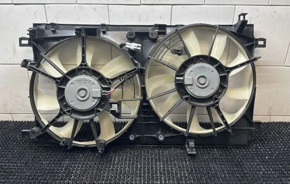 Toyota Prius (XW50) Electric radiator cooling fan 1680001920 1636337060