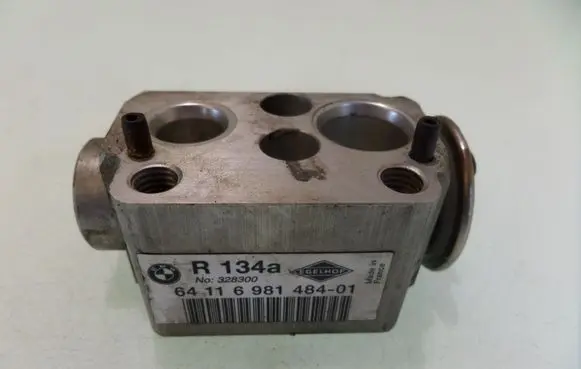 Air conditioning (A/C) expansion valve