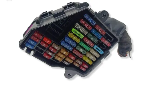 Volkswagen Bora Fuse module 