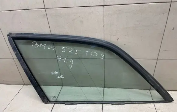 BMW 5 E34 Rear side window