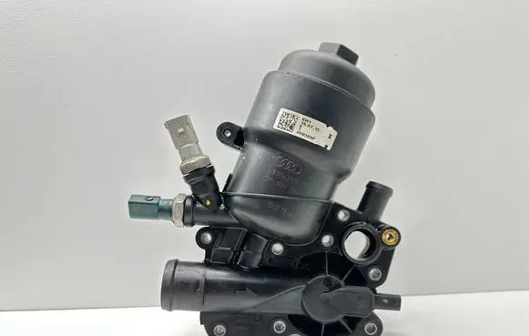 Volkswagen Touareg II Oil filter mounting bracket 059115389P