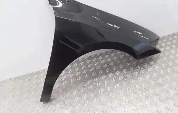 Renault Laguna III Fender 8201006120A 1010004R