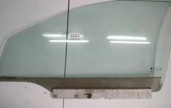 Opel Astra G Front door window glass four-door as2