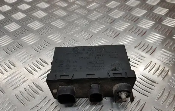 Renault Espace - Grand espace IV Glow plug pre-heat relay 7700790579