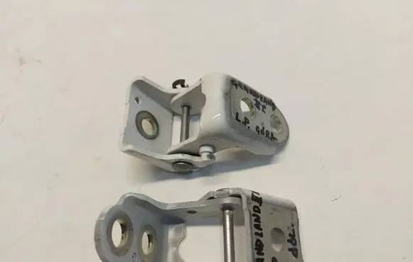 Opel Grandland X Front door hinge set OPEGRAZAW38909820