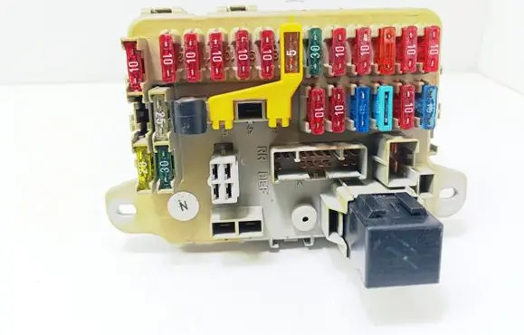 Rover 214 - 216 - 220 Fuse module YWC104500