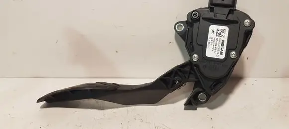 Nissan Qashqai Accelerator throttle pedal 180024BG0B