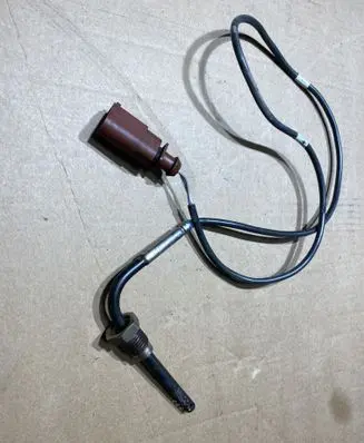 Volkswagen Crafter Exhaust gas temperature sensor 0769060888F