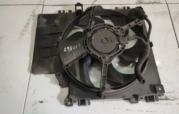 Nissan Note (E11) Radiator cooling fan shroud 1831442016F
