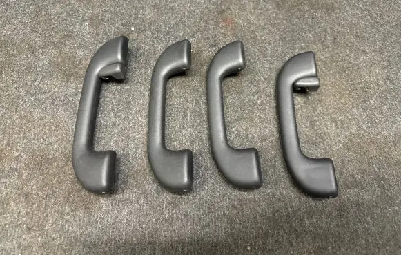 Jeep Grand Cherokee WL Front interior roof grab handle 6QB11TRMAA 6QB10TRMAA