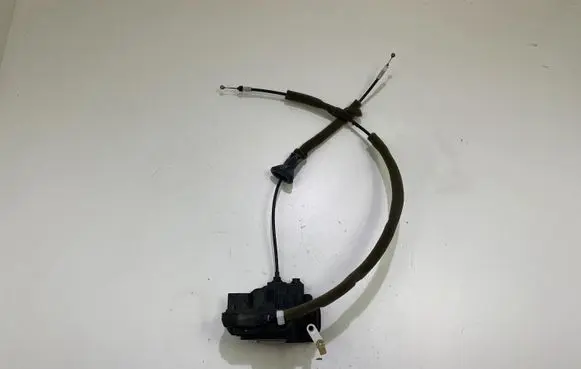 Renault Koleos I Front door lock