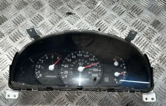 KIA Sorento Speedometer (instrument cluster)