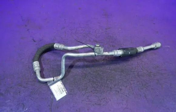 Volkswagen Polo Air conditioning (A/C) pipe/hose 
