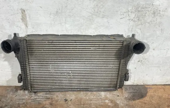 Audi A3 S3 A3 Sportback 8P Intercooler radiator 1k0145803s