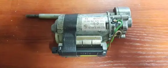 BMW X5 E53 Steering column adjust motor 8360229