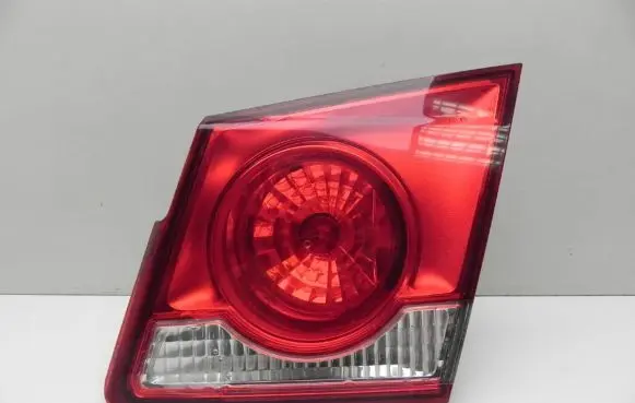 Chevrolet Cruze Rear/tail lights E1312406 A537