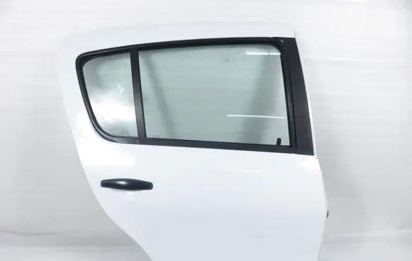 Dacia Sandero Rear door 