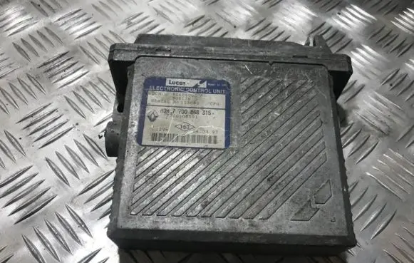 Renault Scenic I Engine control unit/module 7700868315 hom7700868315