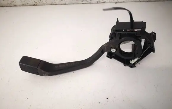Volkswagen PASSAT B3 Wiper control stalk 357953503