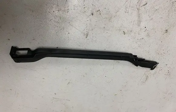 Audi A3 S3 8V Radiator trim 8V0121331