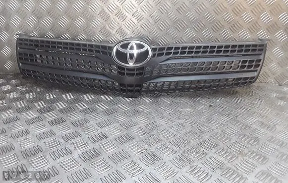 Toyota Corolla Verso E121 Front bumper lower grill 5311113240