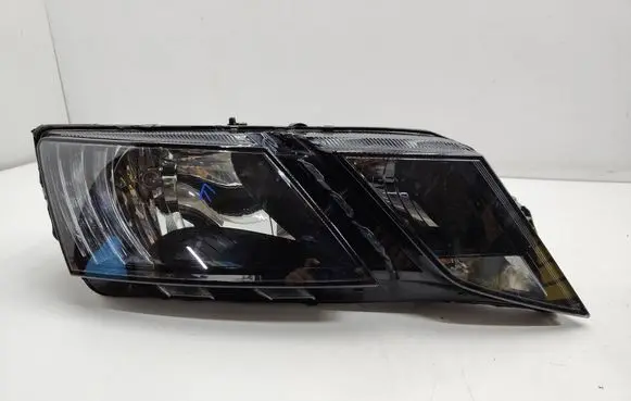 Skoda Octavia Mk3 (5E) Headlight/headlamp 5E1941016C