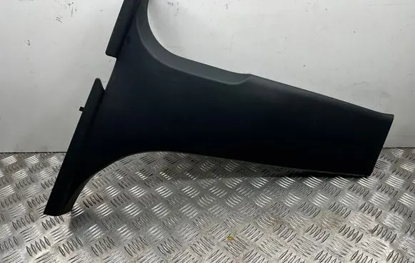 Skoda Octavia Mk2 (1Z) (B) pillar trim (bottom) 1Z0867281
