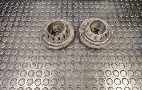 Nissan Murano Z51 Rear coil spring rubber mount 