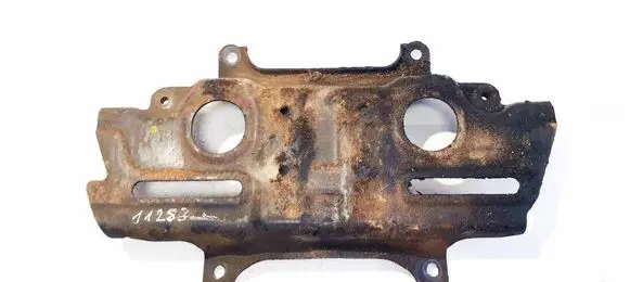 Subaru Legacy Engine mounting bracket