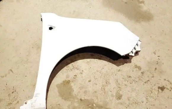 Renault Kangoo II Fender Balta