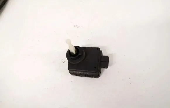 Ford Scorpio Headlight level adjustment motor 94gg13k198aa