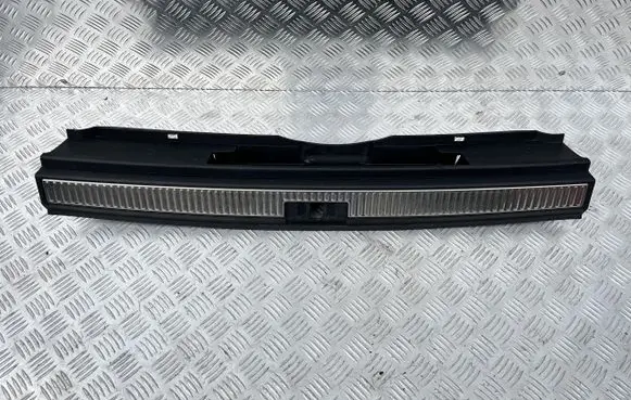 Skoda Superb B8 (3V) Trunk/boot sill cover protection 3V9863459