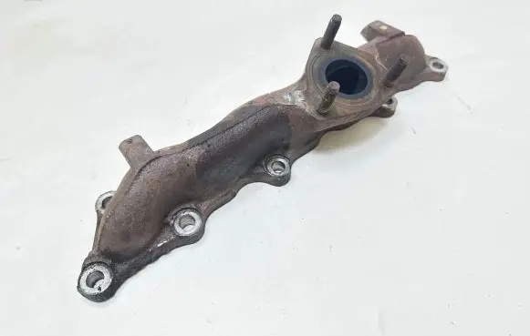 Honda CR-V Exhaust manifold