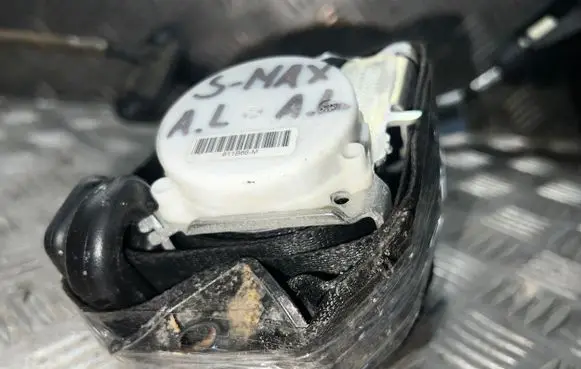 Ford S-MAX Rear seatbelt 611B68M