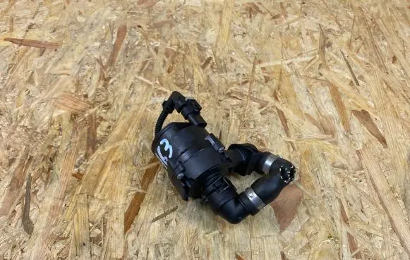 BMW M5 F90 Electric auxiliary coolant/water pump 8093829