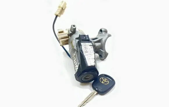 Toyota Yaris Ignition lock 8978352010 2842102135