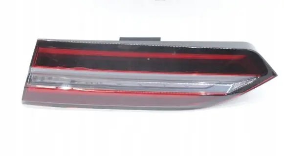BMW 5 G60 Tailgate rear/tail lights 8086056