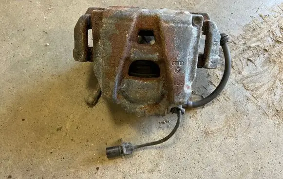 Audi Q5 SQ5 Front brake caliper