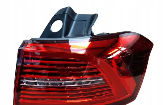 Volkswagen PASSAT B8 Rear/tail lights 3G9945208F