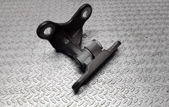 Mitsubishi Colt CZ3 Front door upper hinge