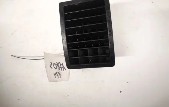 Volkswagen Touareg I Dash center air vent grill 7l6819704