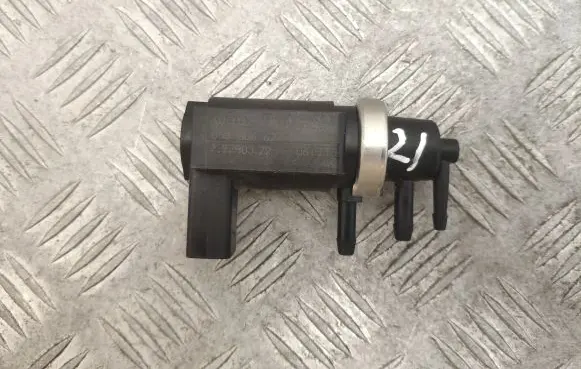 Audi A6 S6 C5 4B Turbo solenoid valve 059906627B