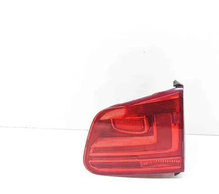 Tailgate rear/tail lights