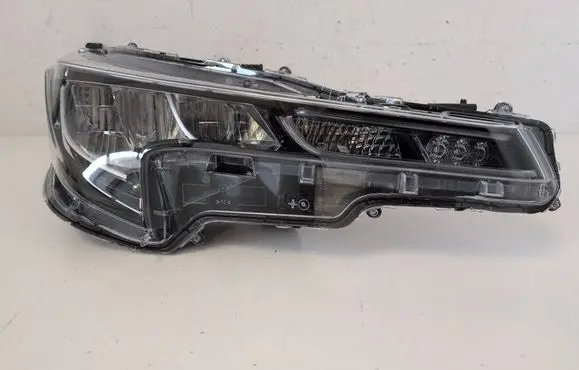 Toyota Corolla E210 E21 Headlight/headlamp 8111002S60 90119224