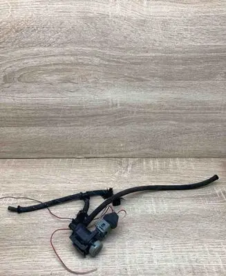 Audi A4 S4 B6 8E 8H Turbo solenoid valve 1J0906283A WITHPLUG