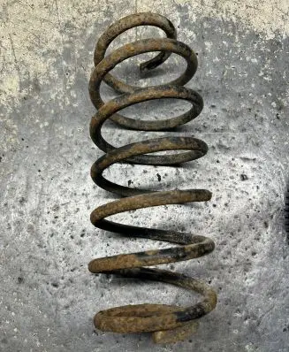 Audi 80 90 S2 B4 Front coil spring