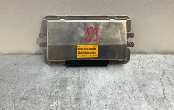 BMW 3 F30 F35 F31 Suspension control unit/module 6863502 75789011 28402631253